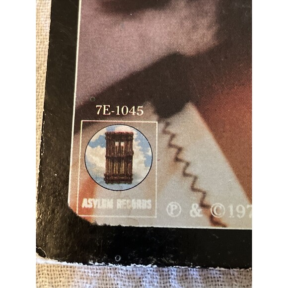 Linda Ronstadt Prisoner In Disguise 33RPM Asylum Records 1975 - Picture 8 of 15